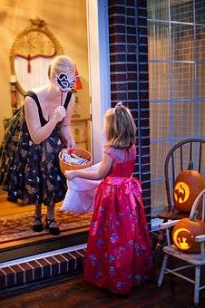 Trick-or-Treat Tampa Bay Keeping Your Kids (and Yourself) Safe This Halloween